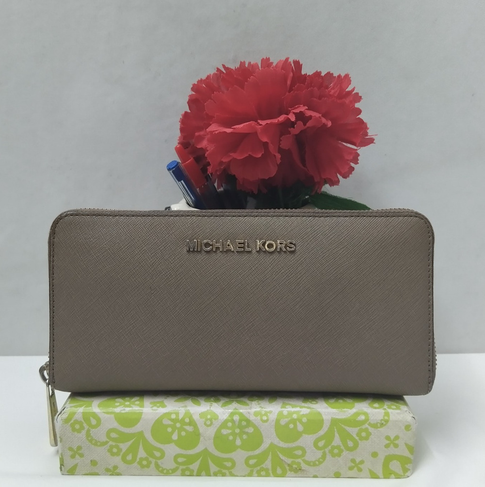 Michael Kors Gray Leather Zip Around Credit Car Wallet